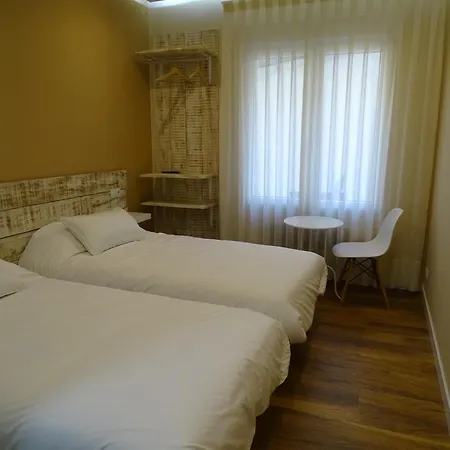 Urban Guest house 3*