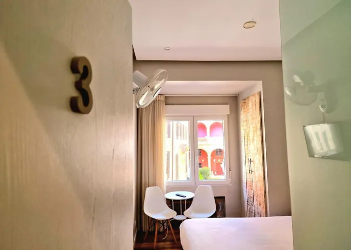 Urban Guest house 3*